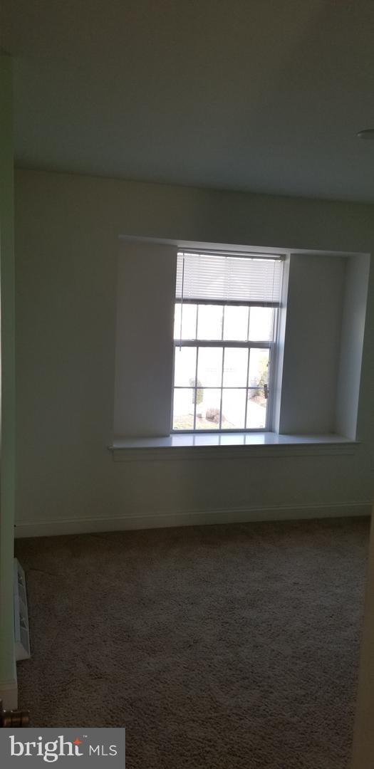 Building Photo - 785 Oak Leaf Ln