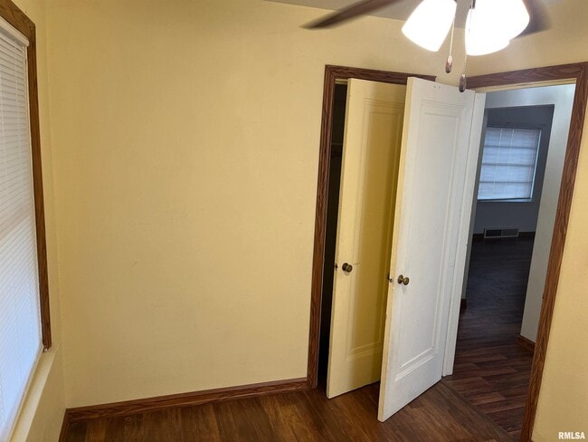 Building Photo - 2304 W Proctor St