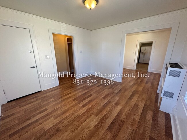 Building Photo - 1205first