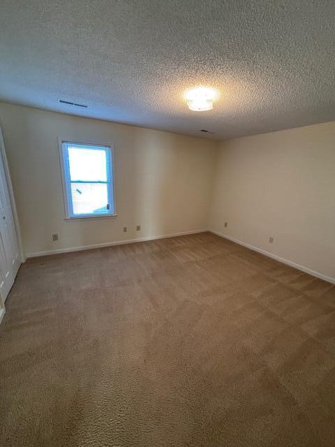 Building Photo - 2005 Tudor St