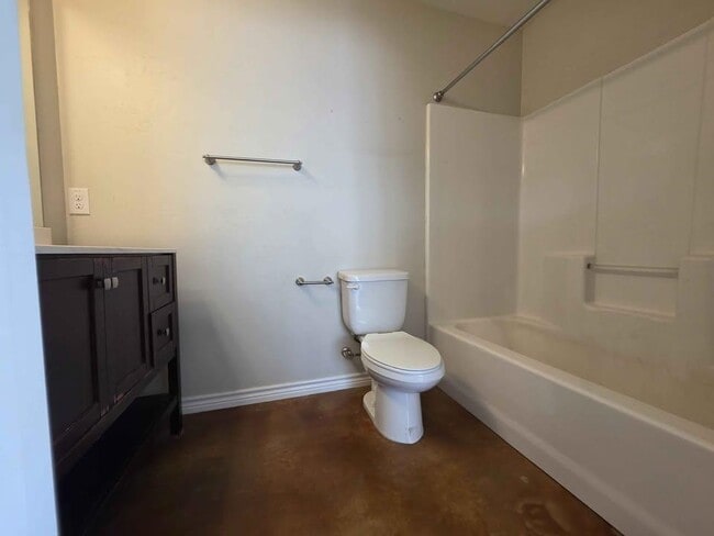 Building Photo - 511 Avenue K