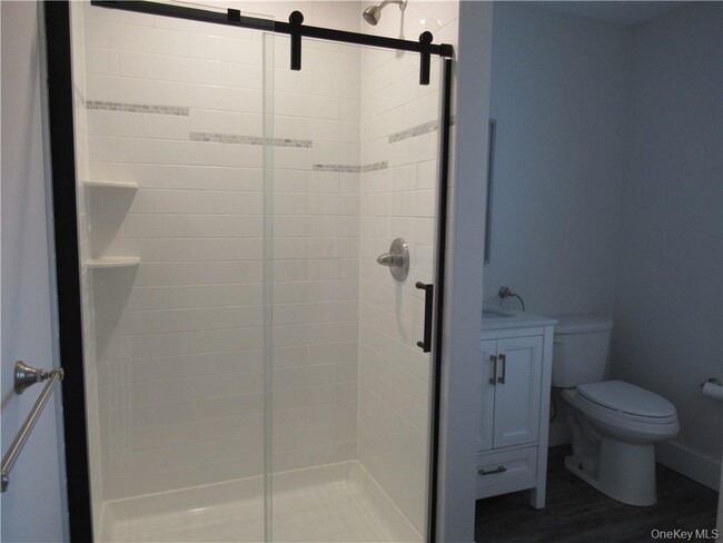 Building Photo - 198 Big Island Rd