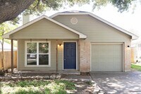Building Photo - 909 Kavanagh Dr