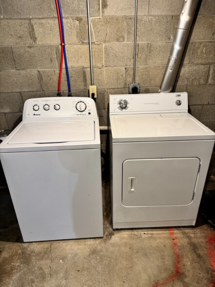 Building Photo - 1916 S Stockman Rd