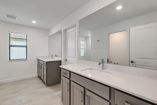 Building Photo - 3170 Streng Ln