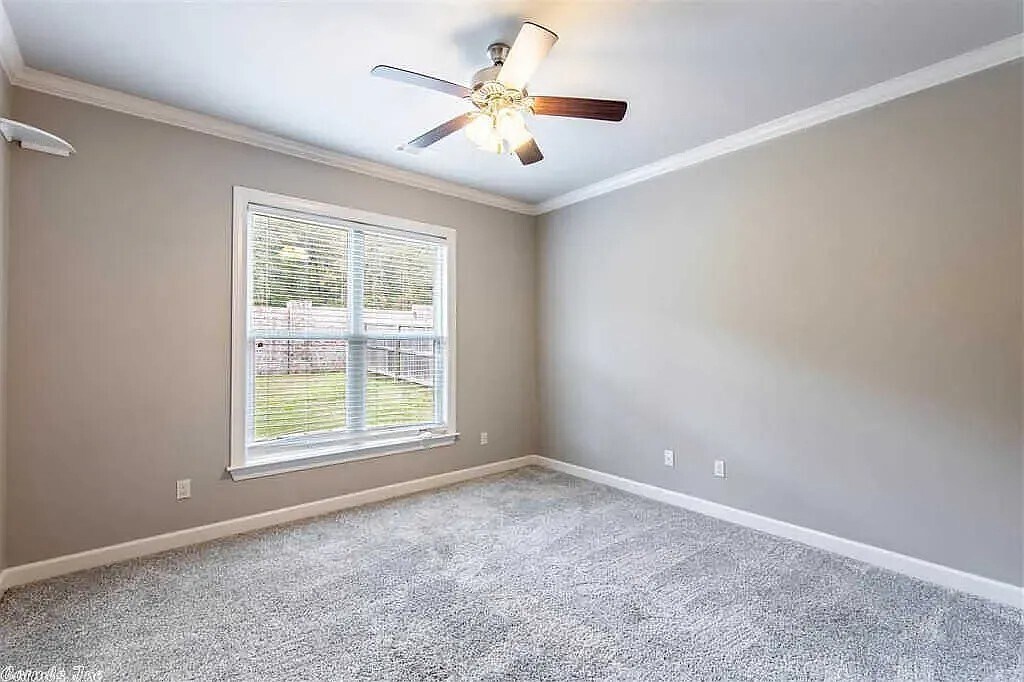 Building Photo - 9309 Meadow Gardens Cir