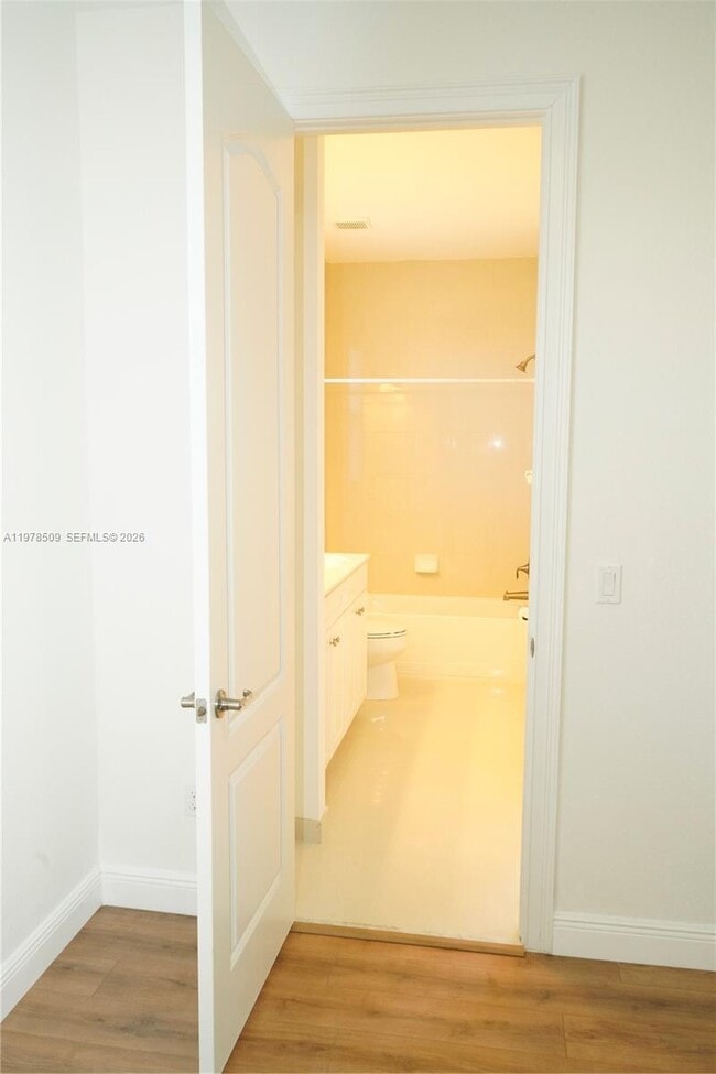 Building Photo - 9701 Blue Isle Bay