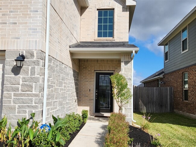 Building Photo - 31322 Whitfield Ct