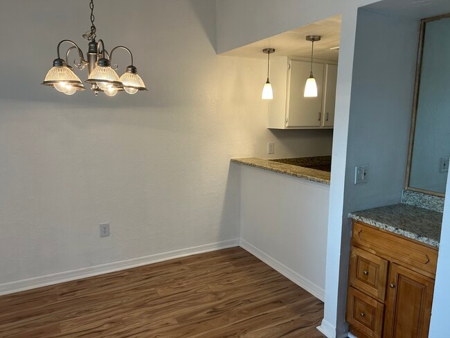 Building Photo - 628 Trinidad Ct