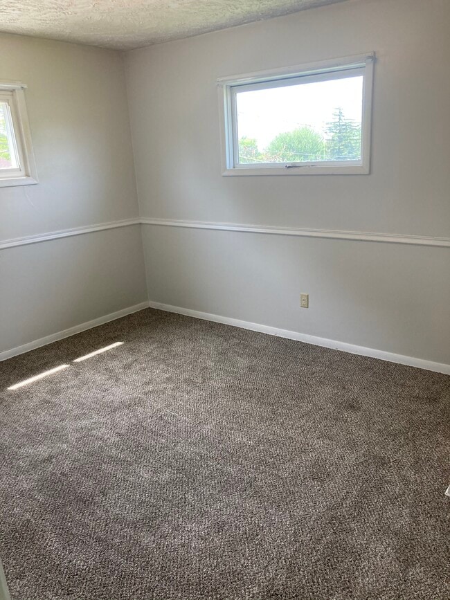 Building Photo - 4127 Burton Ave