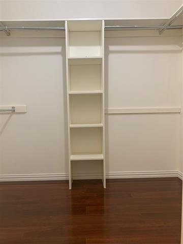 Building Photo - 1520 Parkside Dr