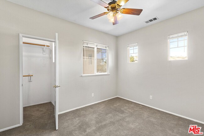 Building Photo - 30319 Cedar Oak Ln