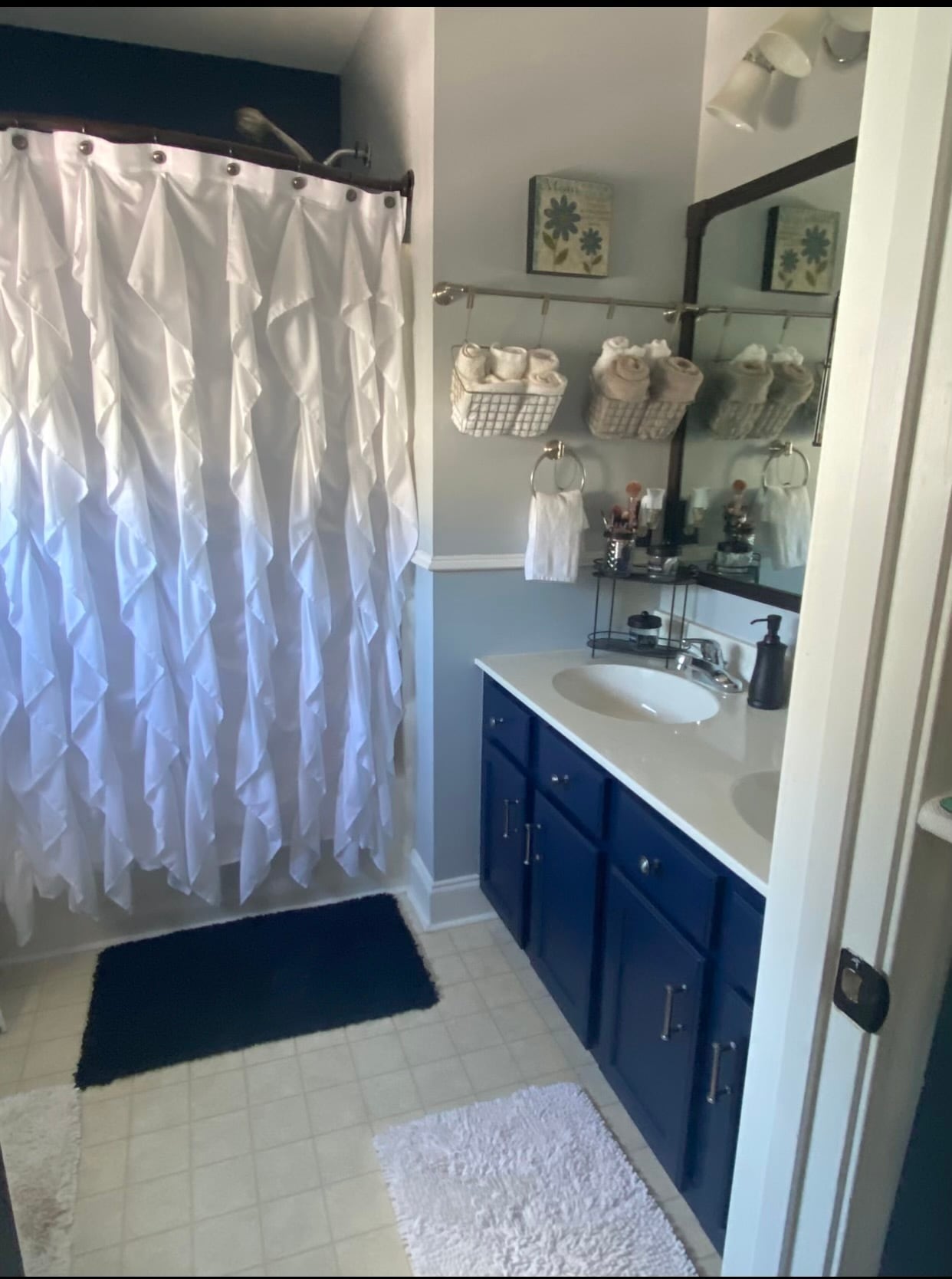 master bathroom 1 - 25 Mill Stone Dr