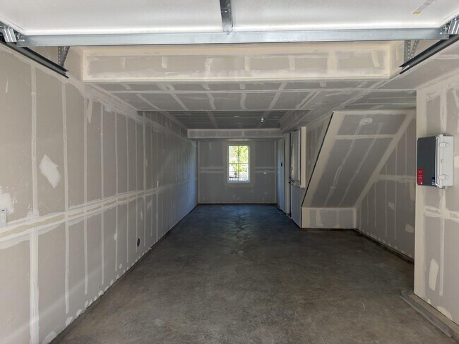 Building Photo - 543 Shockley Aly