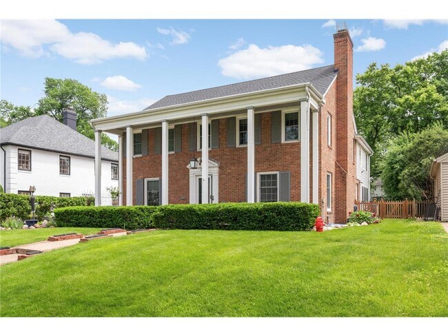 Building Photo - 2837 Glenhurst Ave