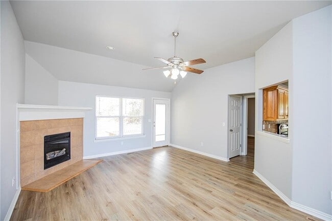 Building Photo - 41 May Ln