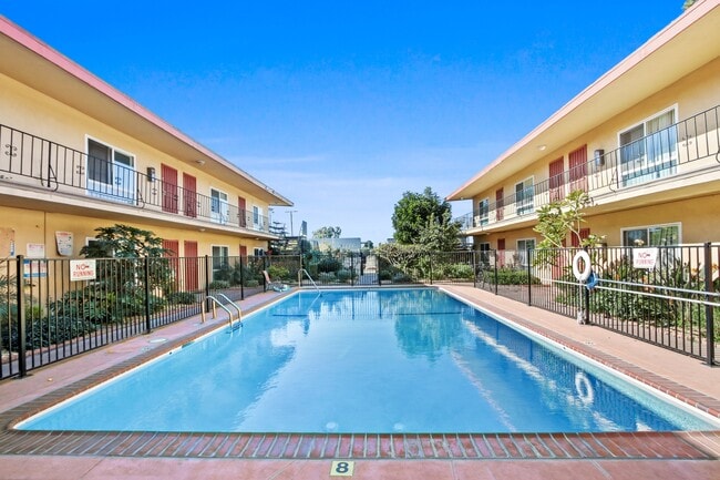 Primary Photo - El Dorado Apts