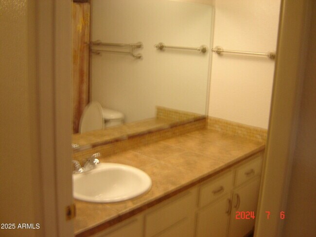 Building Photo - 455 N Tegner St