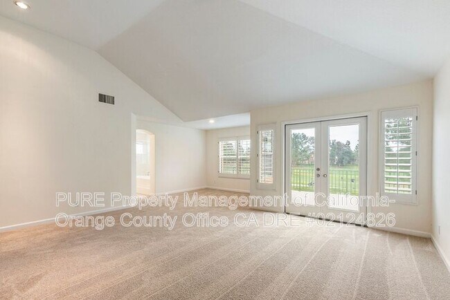 Building Photo - 11930 N Riviera