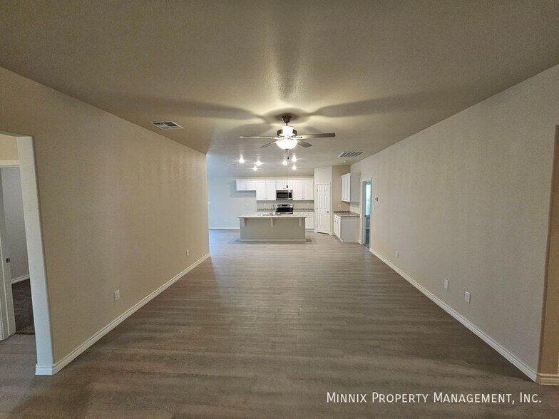 Building Photo - 1309 Bajada St