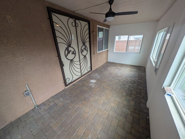 Building Photo - 4811 Shady Chestnut Ct