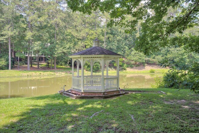 Building Photo - 163 Dumbridge Rd