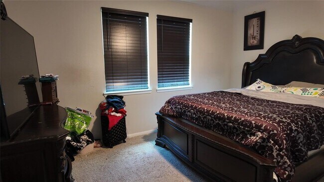 Building Photo - 5327 Sunny Ray Dr