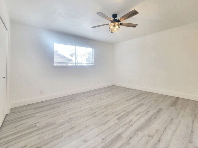 Building Photo - Beautiful 3 BR / 2 BA Home for Rent in Rou...