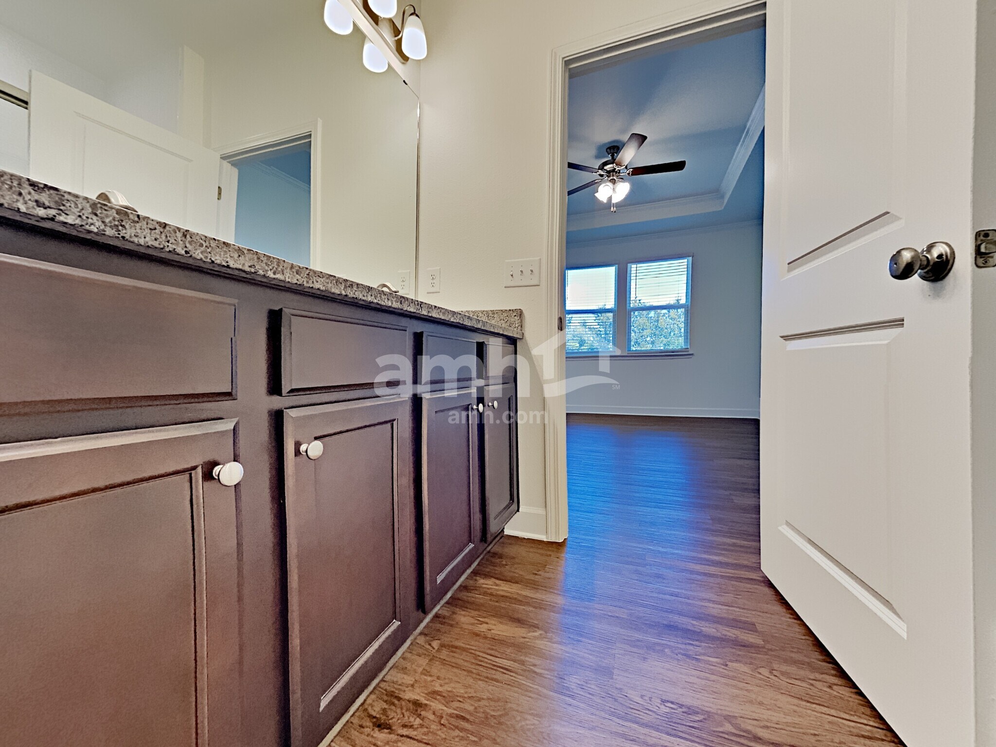 Building Photo - 481 Sandstone Dr