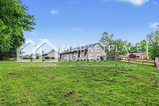 Building Photo - 122 White Creek Loop