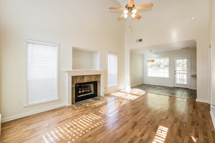 Building Photo - 6076 Armistead St