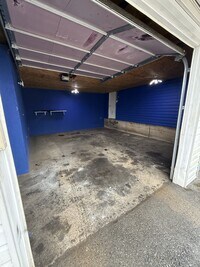 Building Photo - 452 Main St