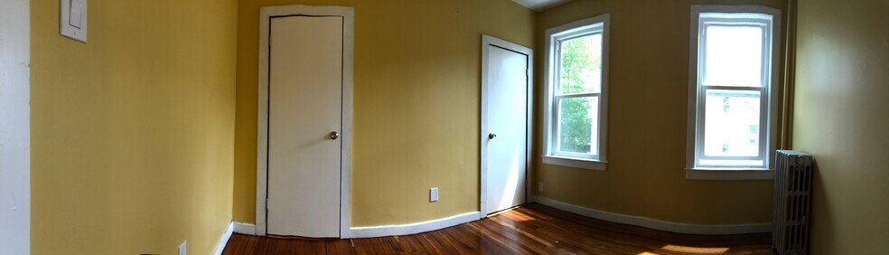 Building Photo - 154 Stanwood St