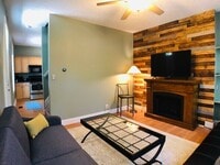 Building Photo - 1256 Dennison Ave