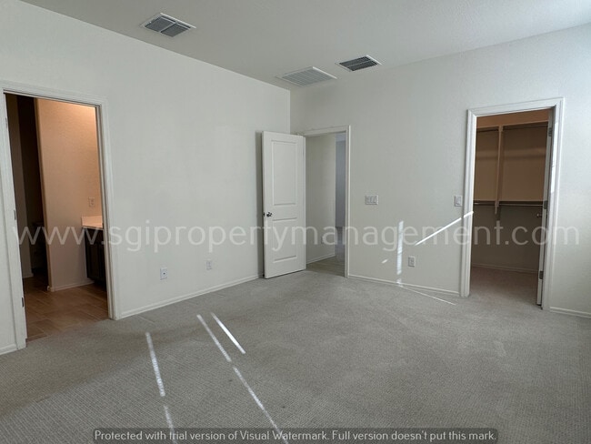 Building Photo - 1781 E Desert Breeze Pl