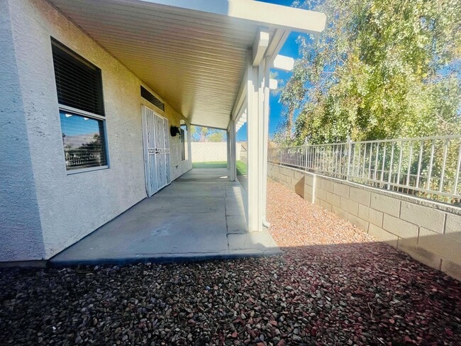 Building Photo - Stunning Single Story, 3 Home with Open Floor Plan on Cul-de-sac