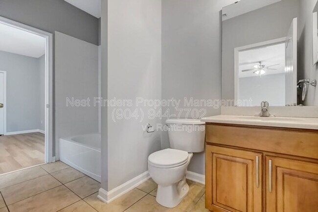 Building Photo - 6132 White Tip Rd