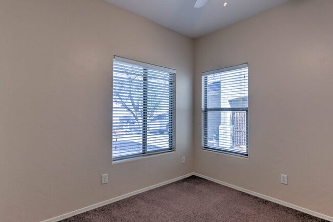 Building Photo - Located in beautiful Rancho Sahuarita!!!!!!!!!!!!