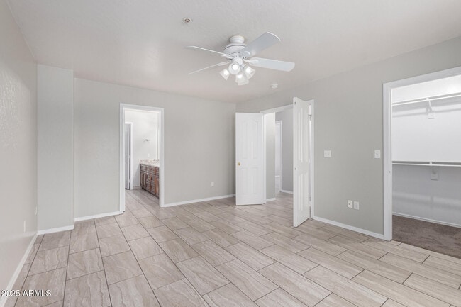 Building Photo - 24709 N 75th Way