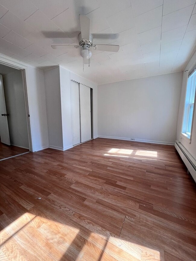 Building Photo - Single Family Rental in the heart of Minersville