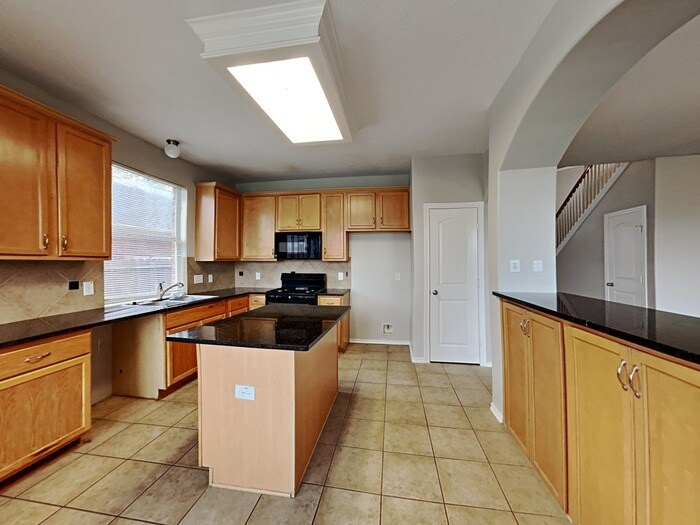 Building Photo - 24914 Mason Trail Dr