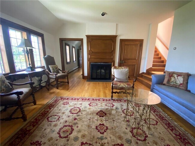 Building Photo - 61 Ledge Rd