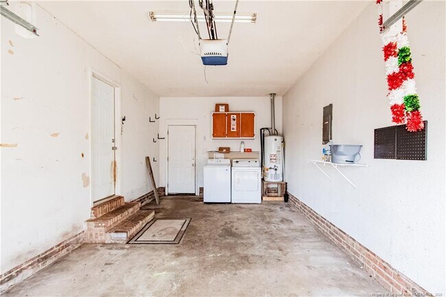 Building Photo - 6522 Cissna Dr