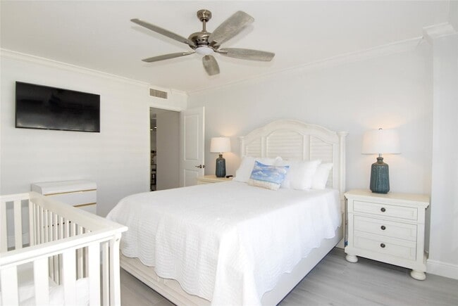 Building Photo - 3900 Galt Ocean Dr