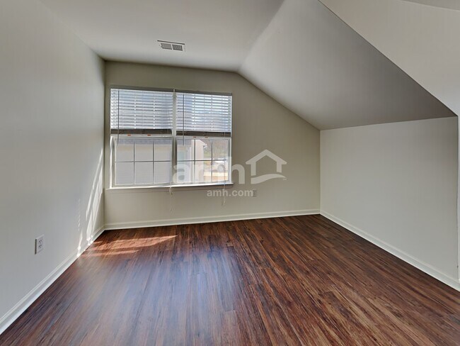 Building Photo - 4 Cherrystone Ct