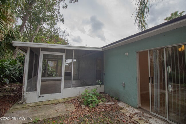 Building Photo - 2675 Lantana Lakes Dr E