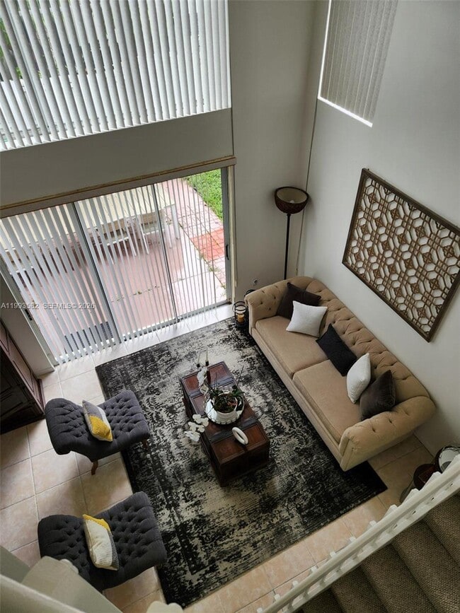 Building Photo - 925 Opal Terrace