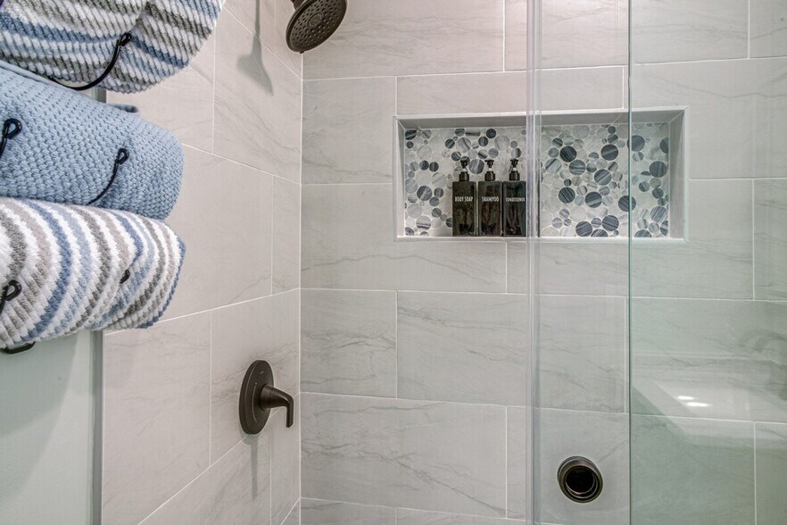 Building Photo - 28 Merganser Ln