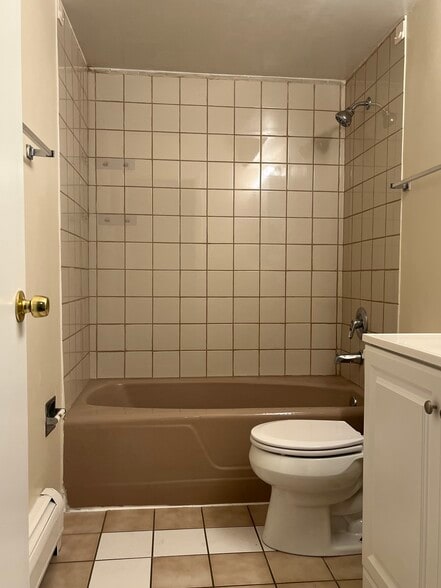 Bathroom - 6638 W Windsor Ave