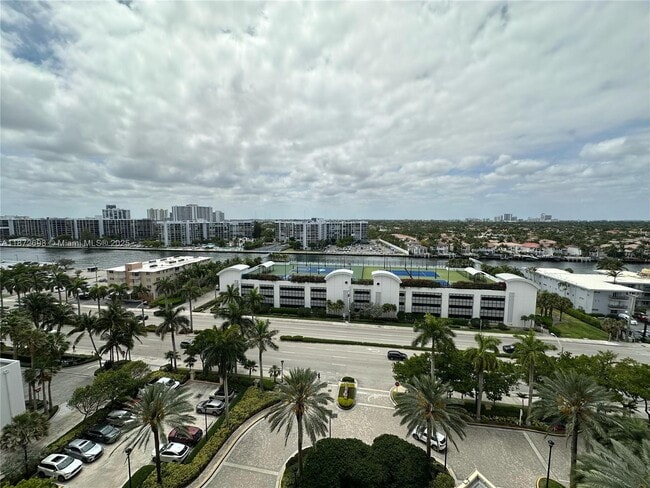 Building Photo - 2501 S Ocean Dr